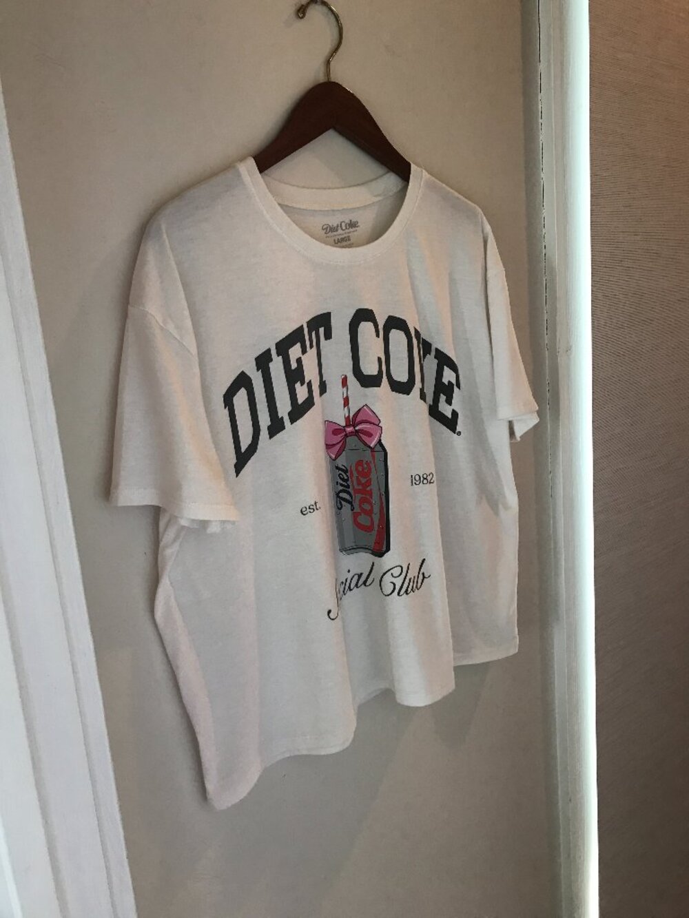 WOMEN'S DIET COKE SOCIAL CLUB T-SHIRT ESTABLISHED 1982 SIZE L